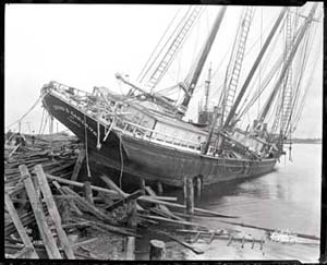 Hurricane 1921 Florida, ship smashed